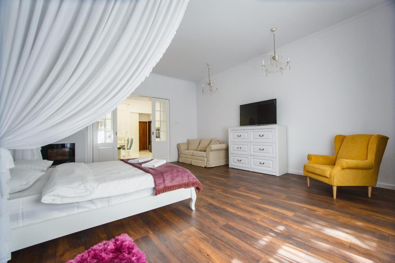 Cosy Bohemian Home Near Piata Unirii Oradea Exterior photo